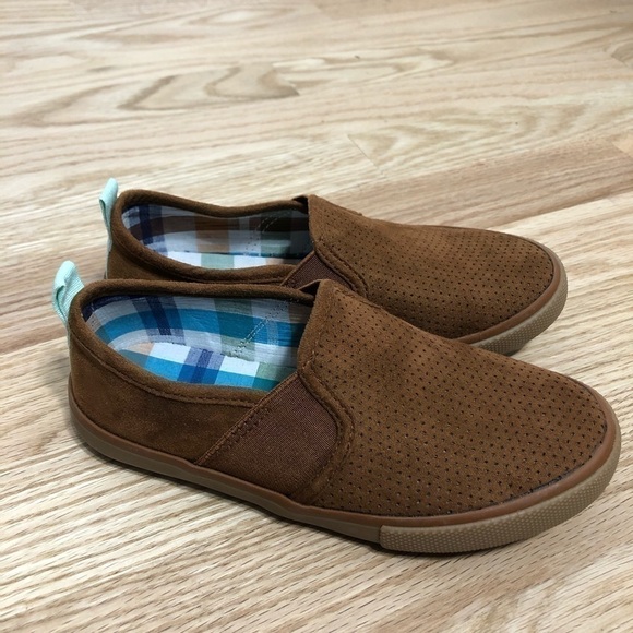 Cat & Jack Brown Perforated Slip On Sneakers Sz 11 - Picture 1 of 10